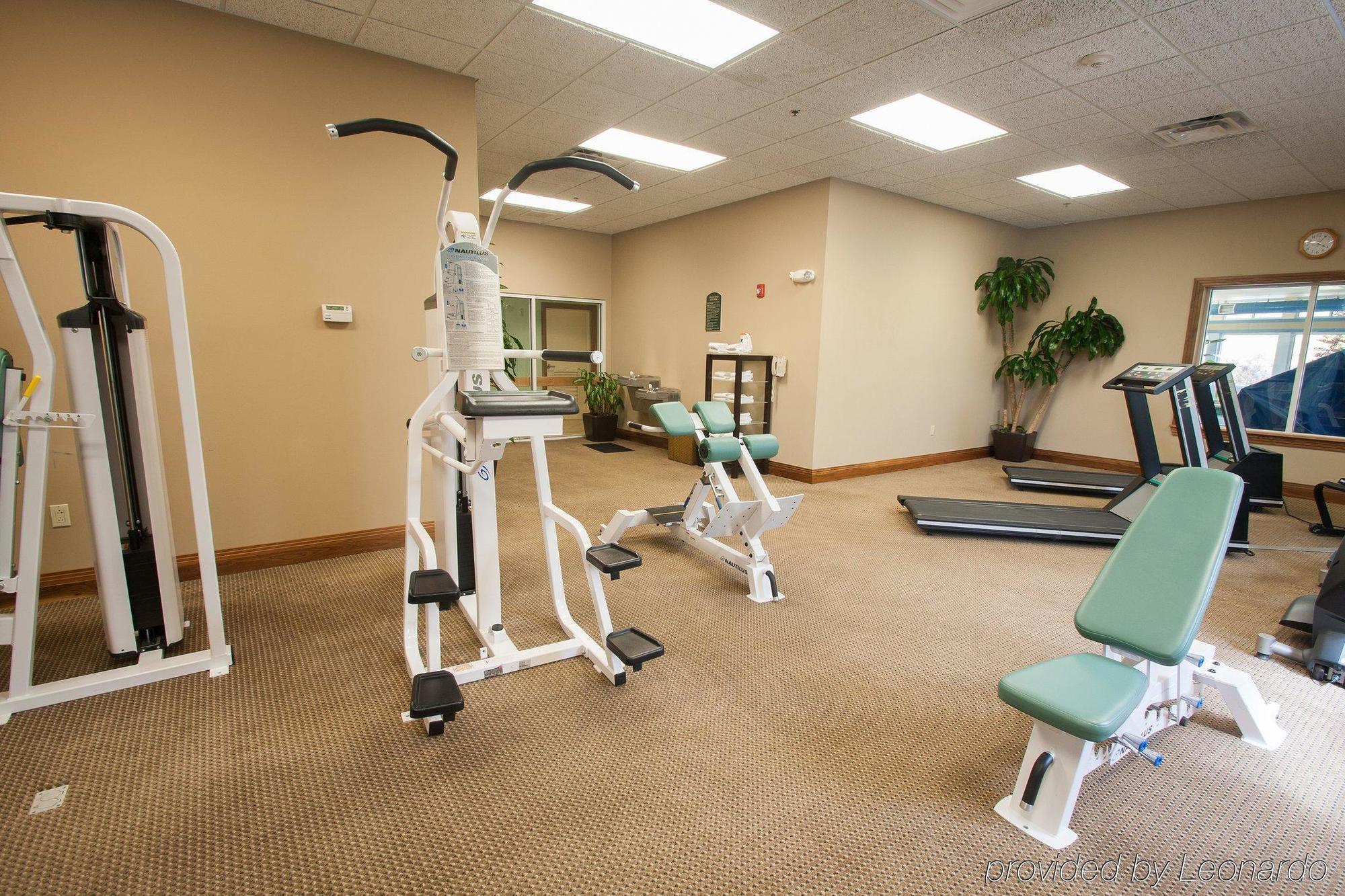 Delta Hotels By Marriott Huntington Mall Barboursville Bagian luar foto